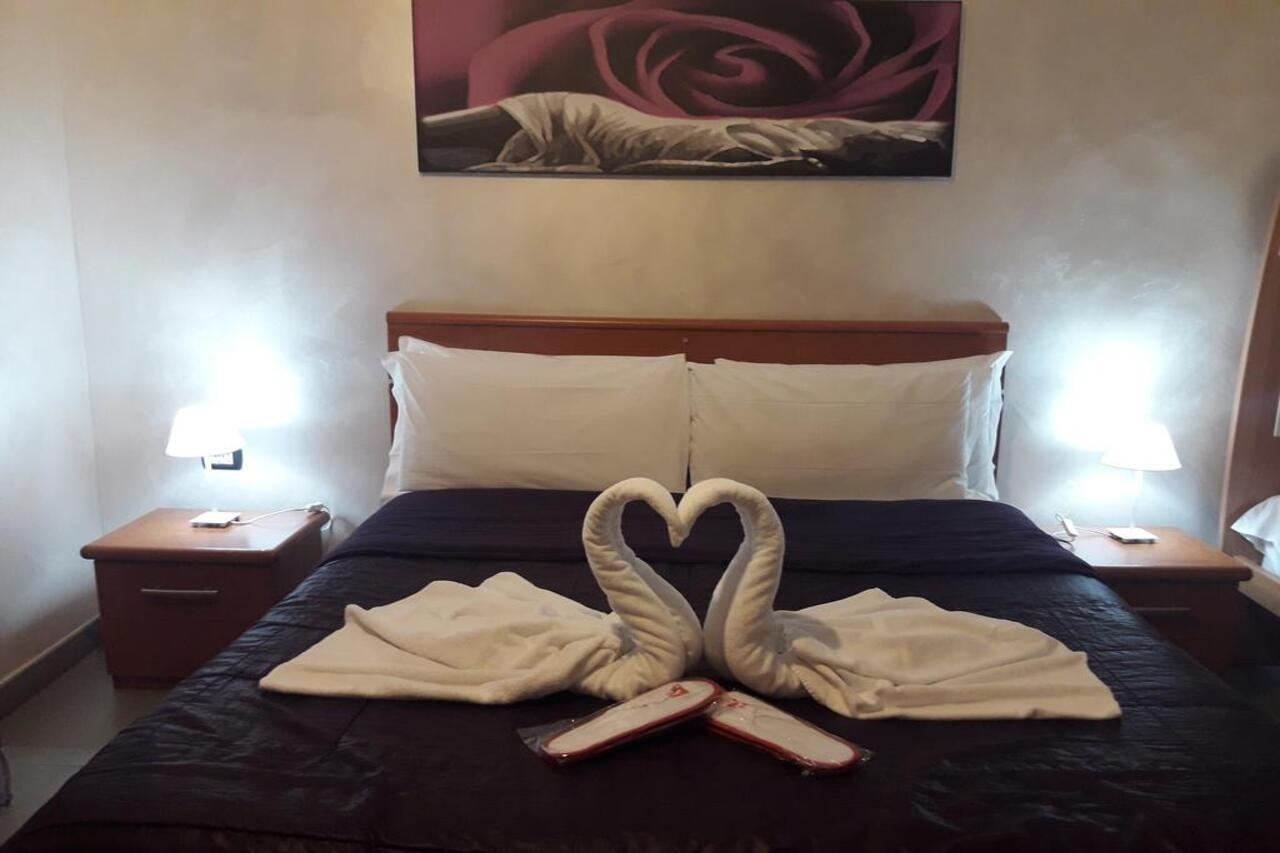 B&B Fiumicino Airport Resort מראה חיצוני תמונה