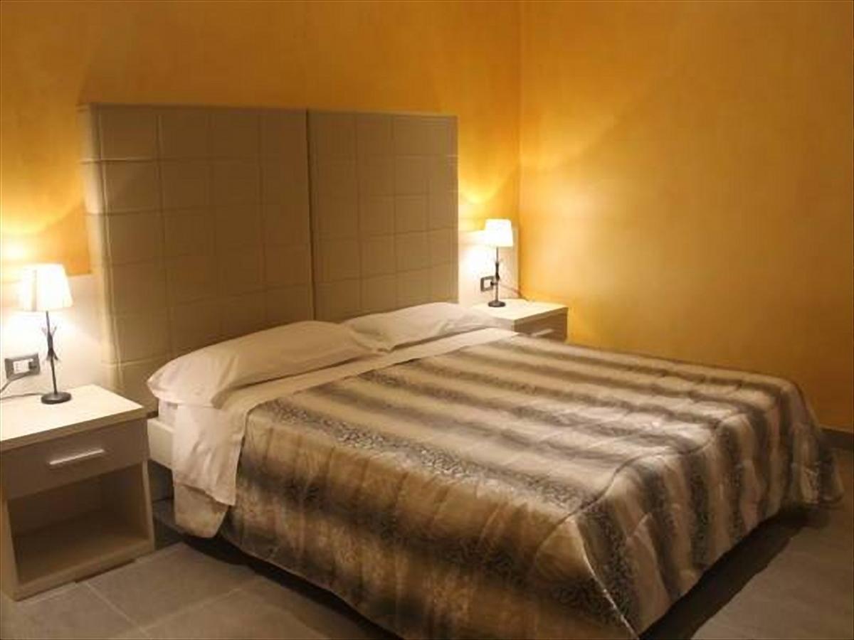 B&B Fiumicino Airport Resort מראה חיצוני תמונה